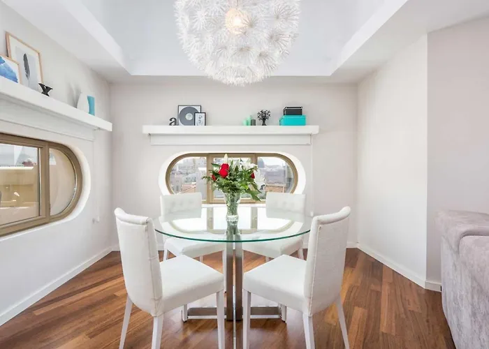 Felix Saenz Penthouse In By Solaga Homes * Màlaga